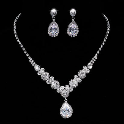 Radiant Moissanite Elegance Jewelry Set™